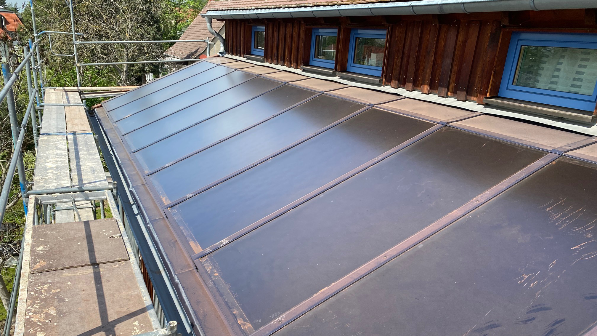 Baustelle einer Solaranlage in Pillnitz